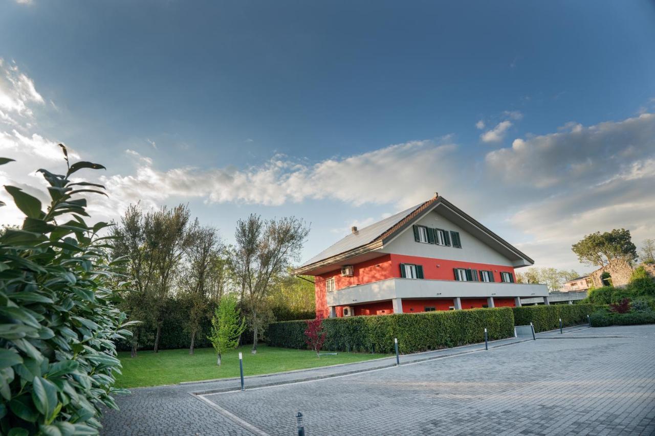 Lepini Suites Patrica Экстерьер фото